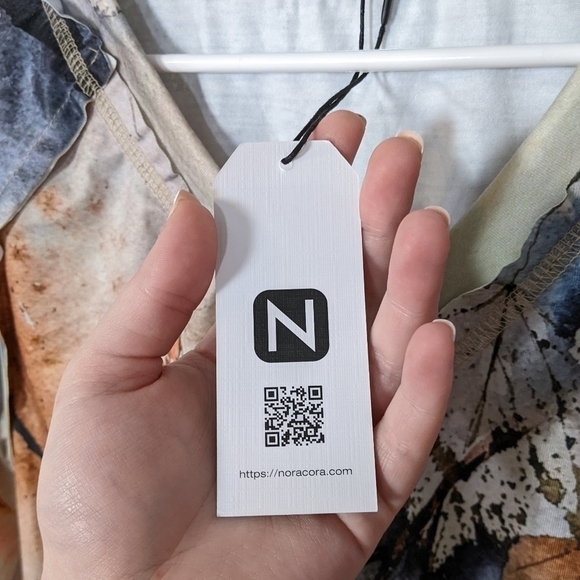 NWT Y2K Fall Leaves All Over Print Long Sleeve V-Neck Noracora Top Size Small - Picture 8 of 8